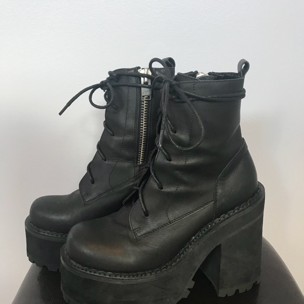 UNIF Choke Boots